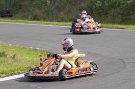 Overtaking with the accelerator down