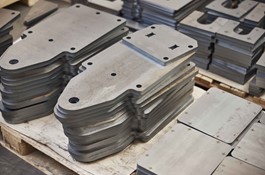 Quality craftsmanship - Cutting of items