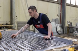 Polish employee delivers a solid solution of high uniform quality