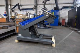 Working environment is improved with platforms for welding