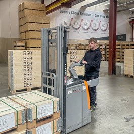 Supply Center Ansætter Lager Og Logistikoperatørelev 0003